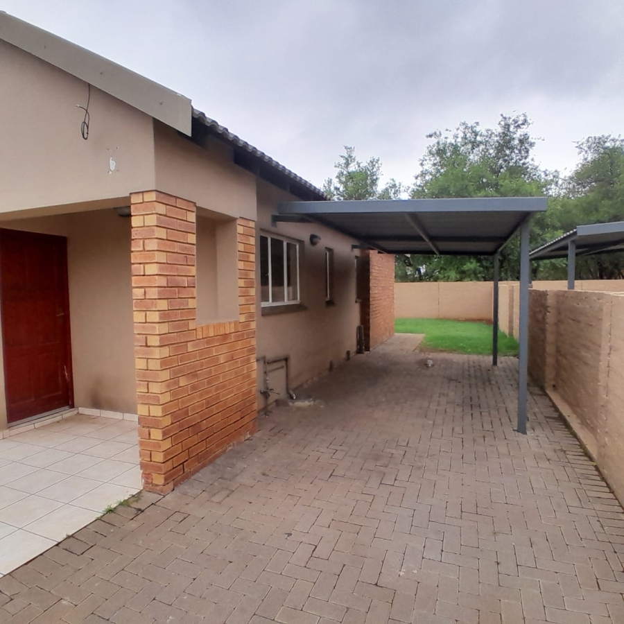 3 Bedroom Property for Sale in Waterkloof East North West